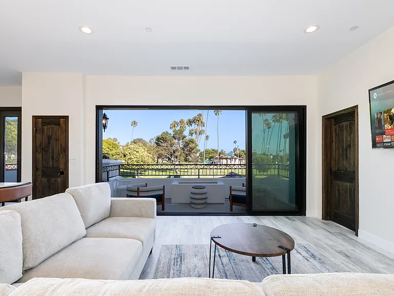 166 Avenida Aragon #C — Photo 10