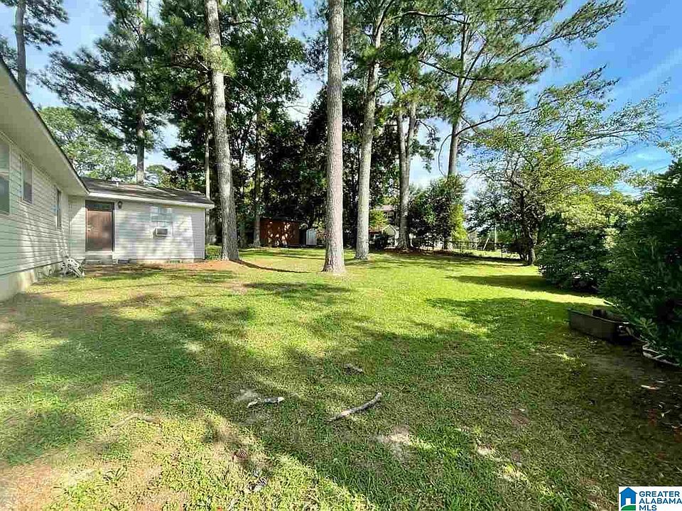 2nd image of 3030 Burkwood Rd