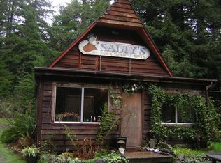 327 Mill Creek Ln, Trinidad, CA 95570