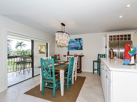 5th image of 609 Seaview Ct APT 3
