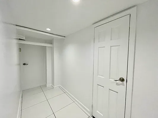 Rented by Highline Residential | media 39