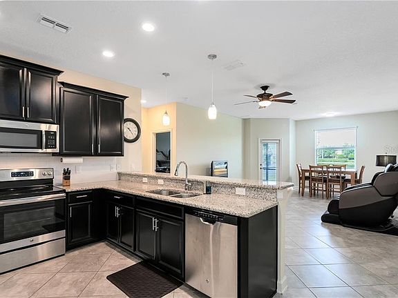3rd image of 15132 Harrington Cove Dr