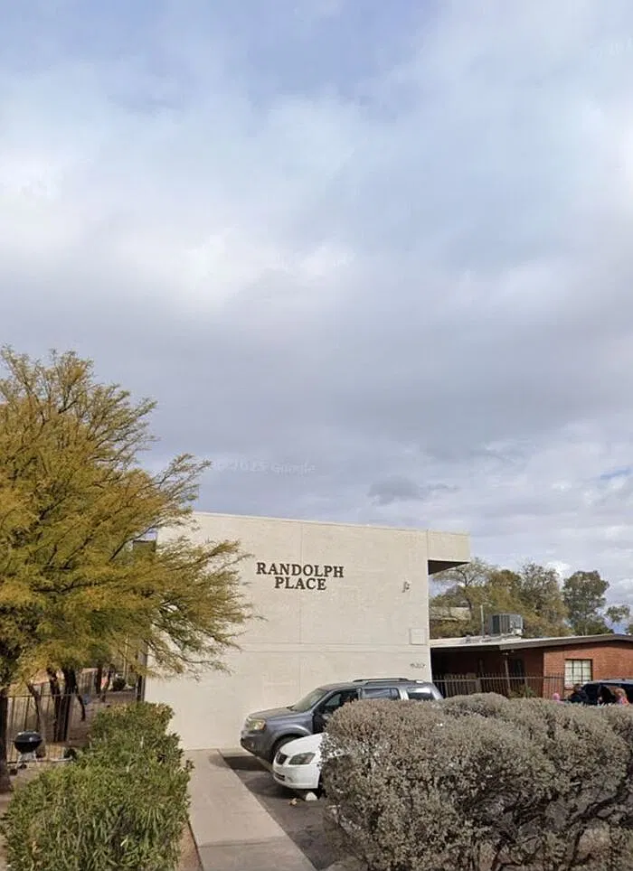 1 bed, 1.0 bath, 560 sqft, $699 — Photo 3