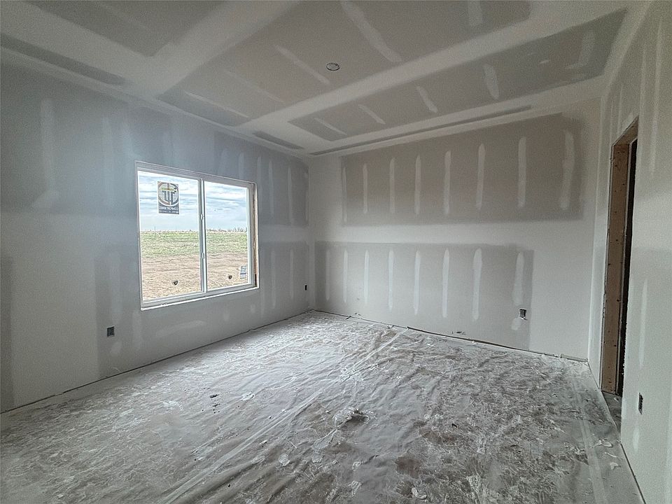 2nd image of 1721 Gordon Ct