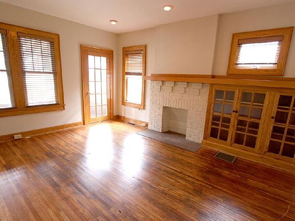 3rd image of 1563 E Rich St APT 3