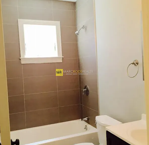 49 Beech Glen St #3C — Photo 6