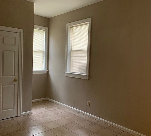 3rd image of 9074 Adams Ave