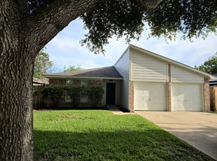 1831 Eagle Dr, League City, TX 77573
