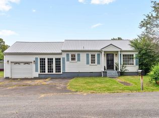 106 Sutton Ave, Waverly, TN 37185