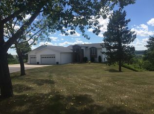 6701 25th Ave NW, Minot, ND 58703