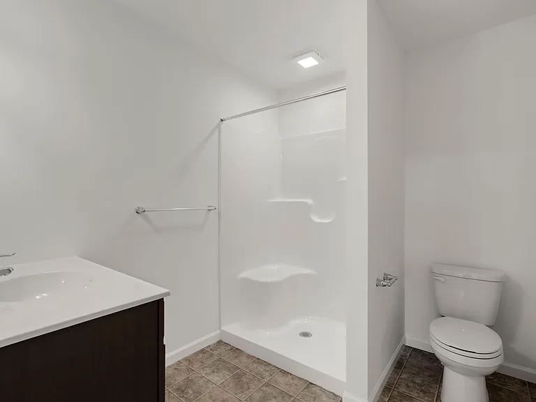Towns Edge Apartments — Photo 31