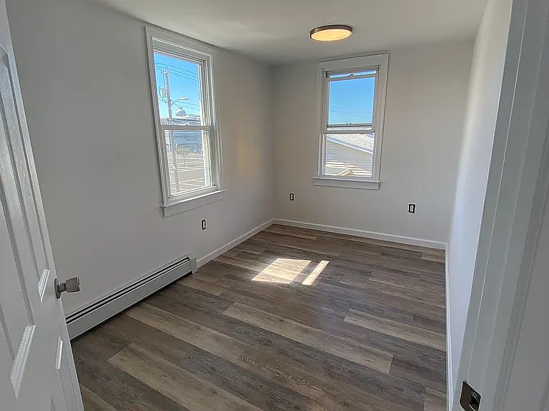 1st image of 128 Hamilton Ave APT 2