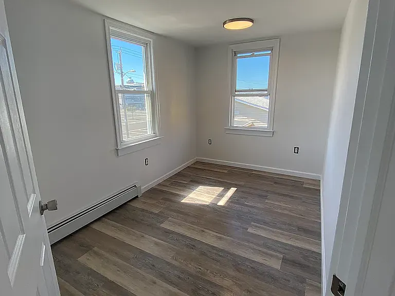 128 Hamilton Ave #2