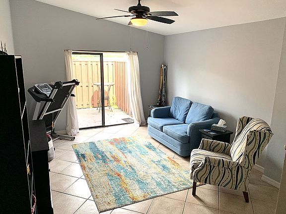 4th image of 5272 Cedarbend Dr APT 2