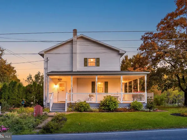 2789 Meadow View Rd, Manheim, PA 17545