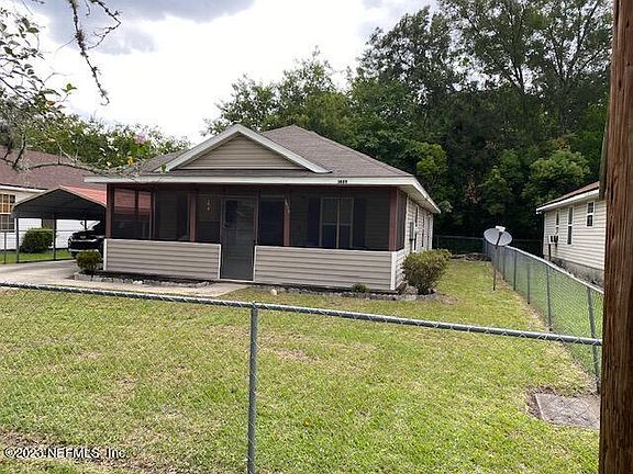 2nd image of 1449 E 30TH Street