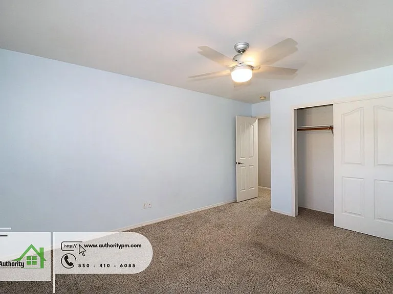 2378 Castlewood Dr — Photo 18