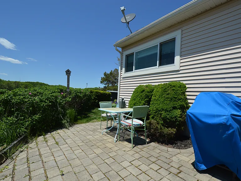 36 Dyke Rd — Photo 3