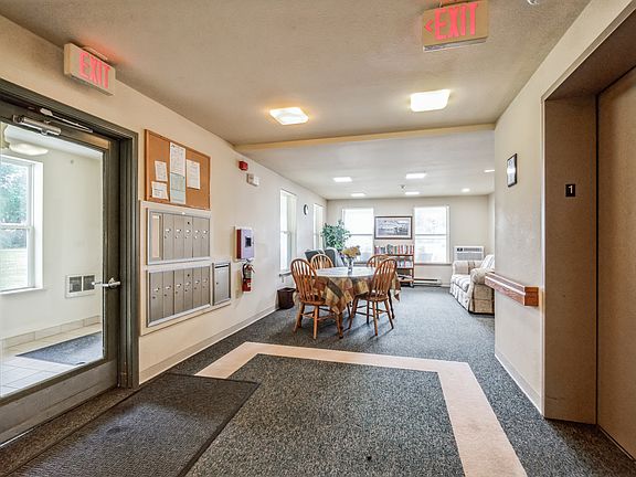 4th image of 105 N Elm St #19500430