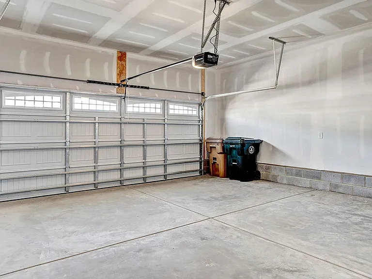 160 Wood Orchid Ln — Photo 32