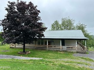 593 Moser Rd, Altoona, PA 16601