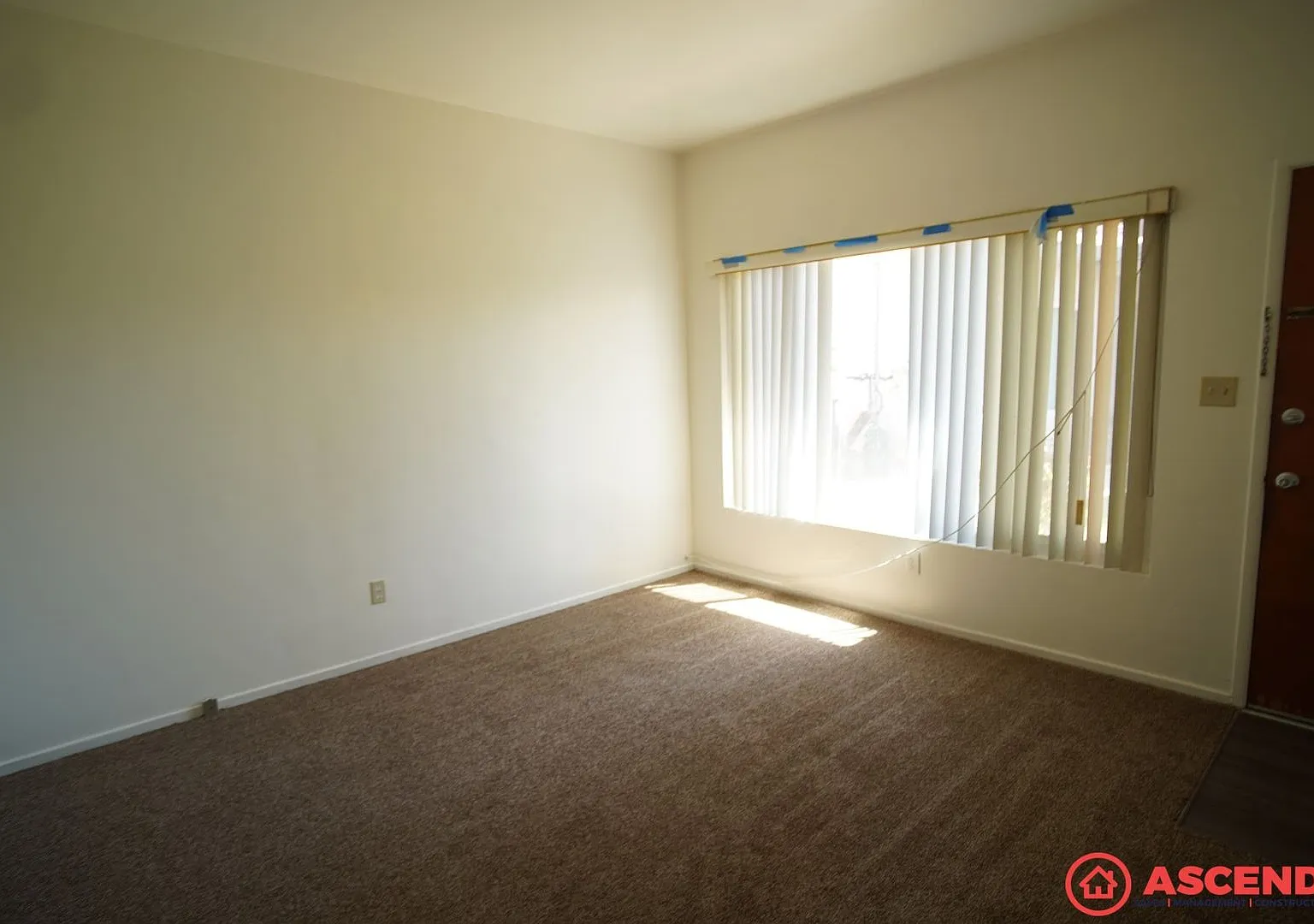 250 Goodman St — Photo 4