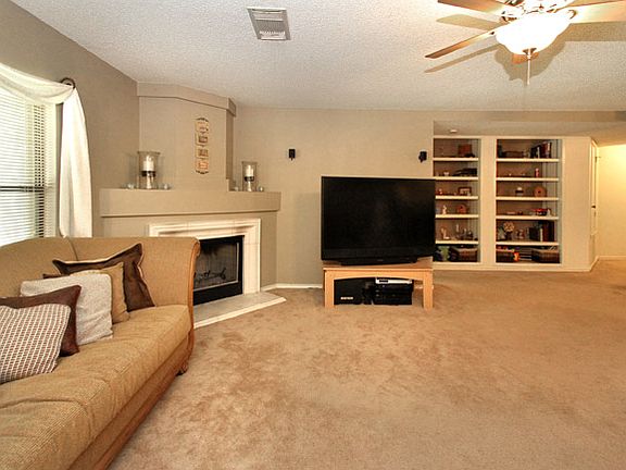 2nd image of 10331 Granite Stone
