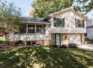 1215 29th St NW, Rochester, MN 55901