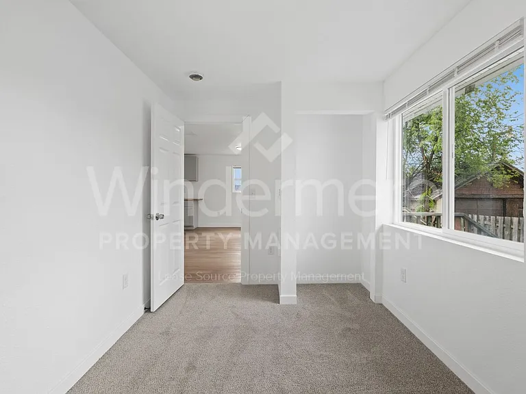 1804 E Liberty Ave — Photo 10