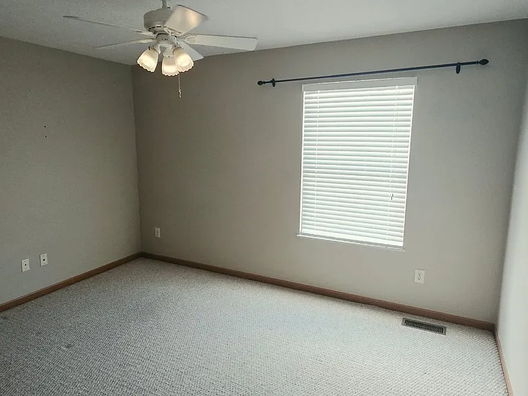 7223 Normanton Dr — Photo 29