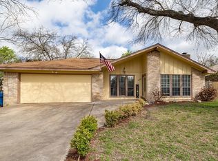 2325 Trails End, Kerrville, TX 78028