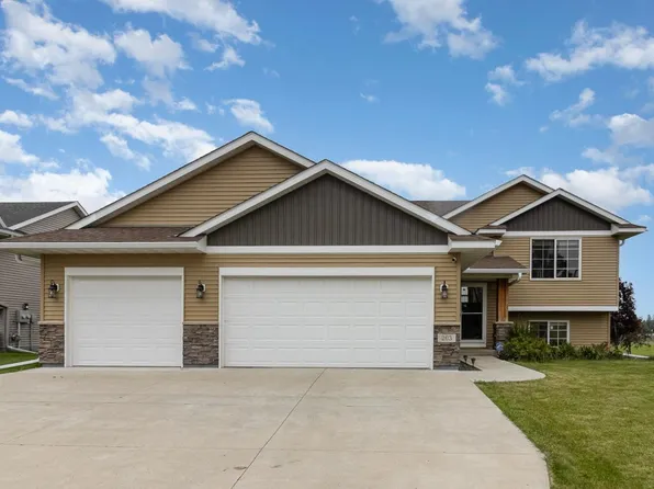 203 Kennedy Ave NW, New Prague, MN 56071
