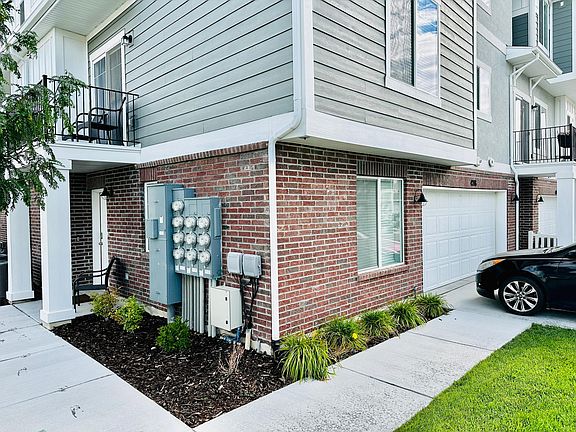 3rd image of 4218 W Antelope Park Ct