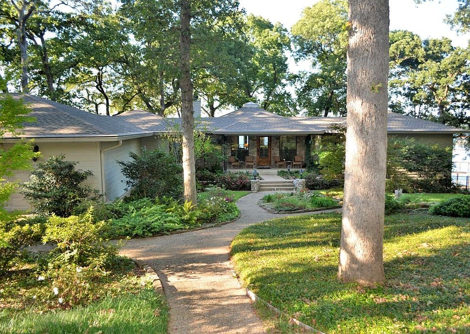 1st image of 20981 Kiva Cir