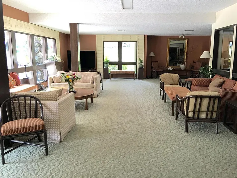 2140 Santa Cruz Ave #A210 — Photo 4