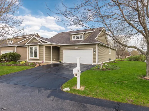 2100 Hathaway Ct, Avon, OH 44011