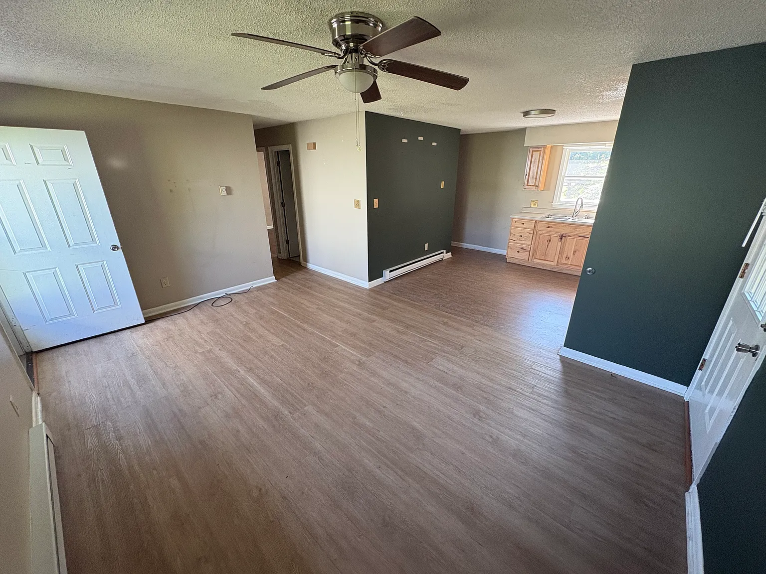 2 bed, 768 sqft, $1,000 — Photo 3