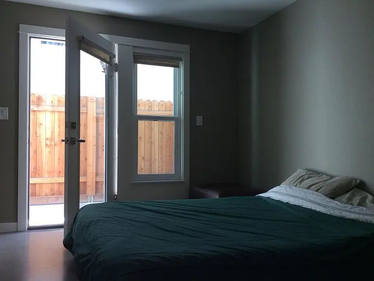 2713 Harbor Blvd #A — Photo 12