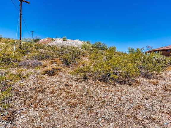2nd image of 1545 E LUPINE Avenue #1