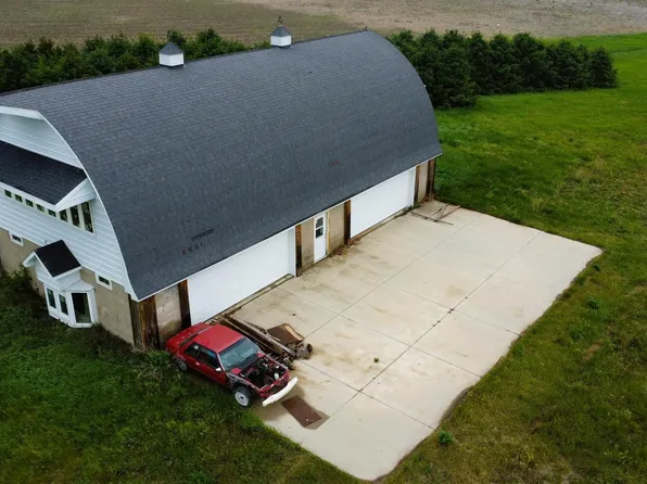 1115 Laporte Rd, Brandon, IA 52210