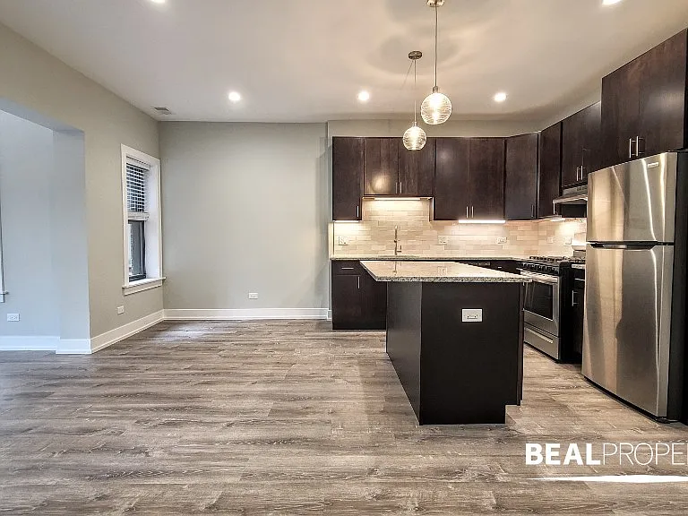 1140 Maple Ave #3 — Photo 2