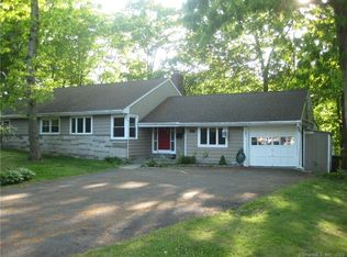 147 Hartswood Rd, Stamford, CT 06905