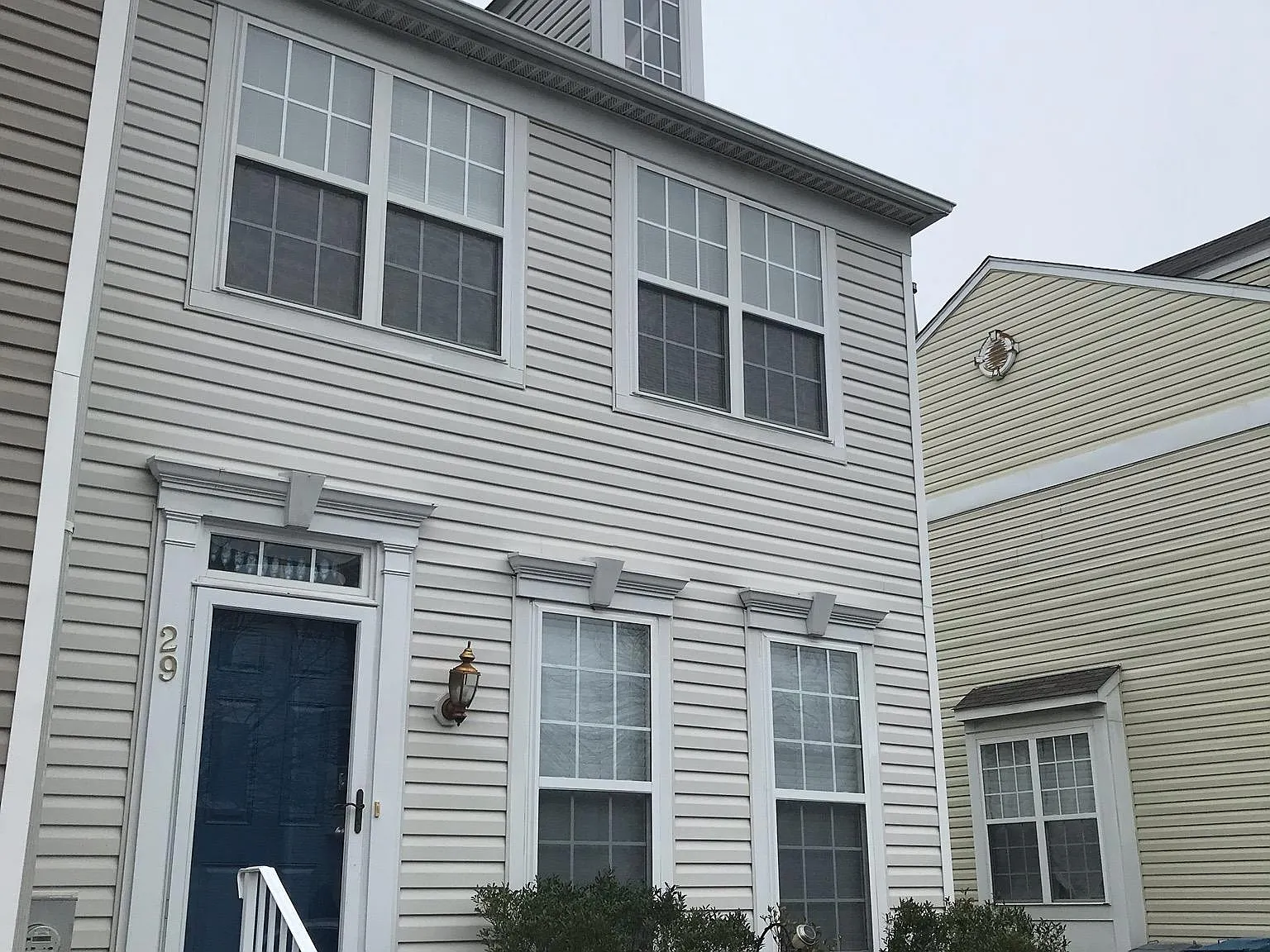 3 bed, 2.5 bath, 1850 sqft, $2,450 — Photo 2