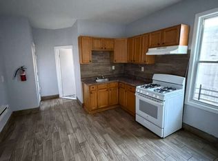 194 W Broadway #2R, Paterson, NJ 07522