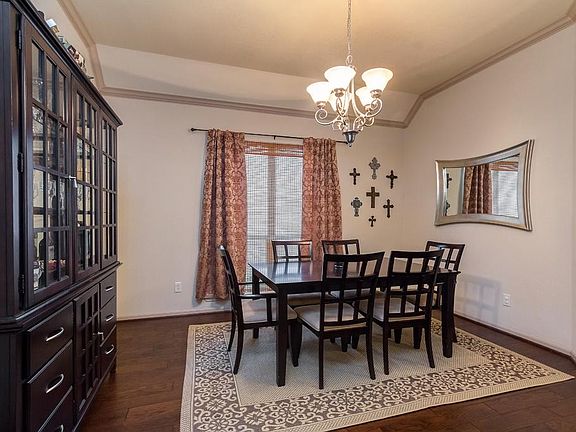 3rd image of 9239 Mystic Falls Ln