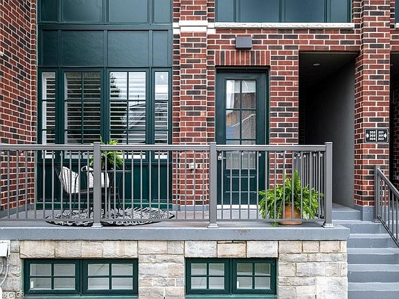2nd image of 12 Blanshard St #202