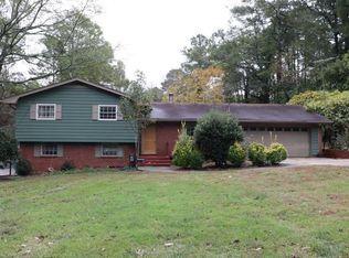3364 N Creekview Dr, Lawrenceville, GA 30044
