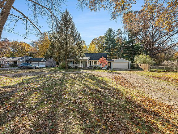 3rd image of 6312 Purdy Dr