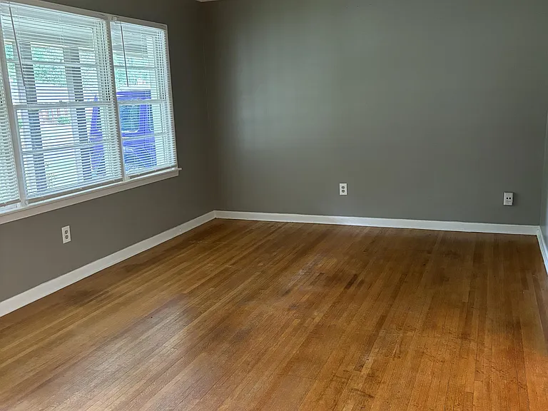 4923 Parkside Ave — Photo 3