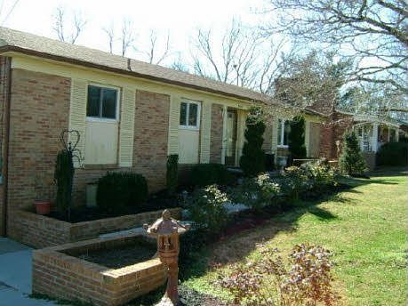 3rd image of 6428 Shetland Dr
